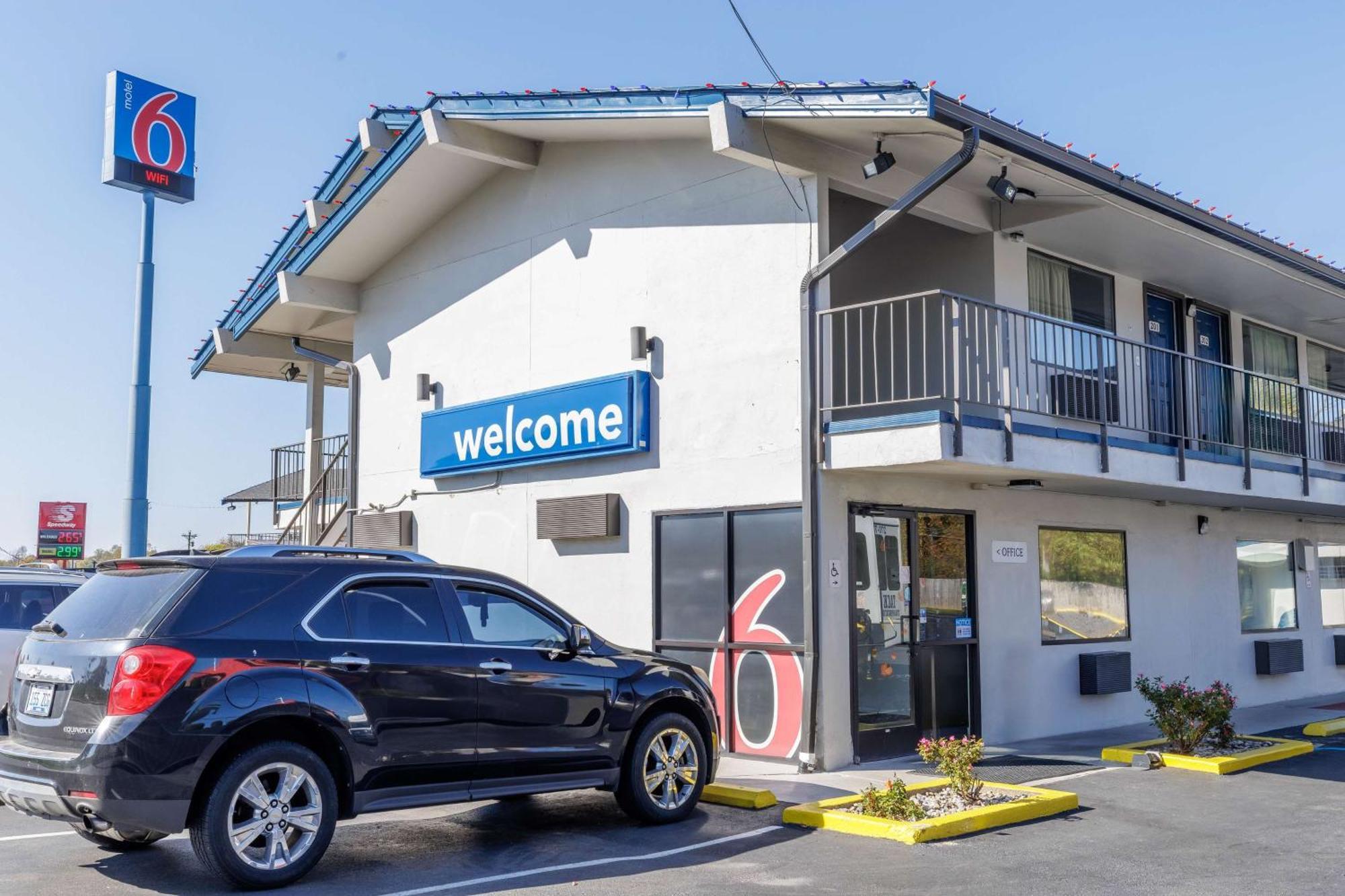 Motel 6 Elizabethtown Exterior foto
